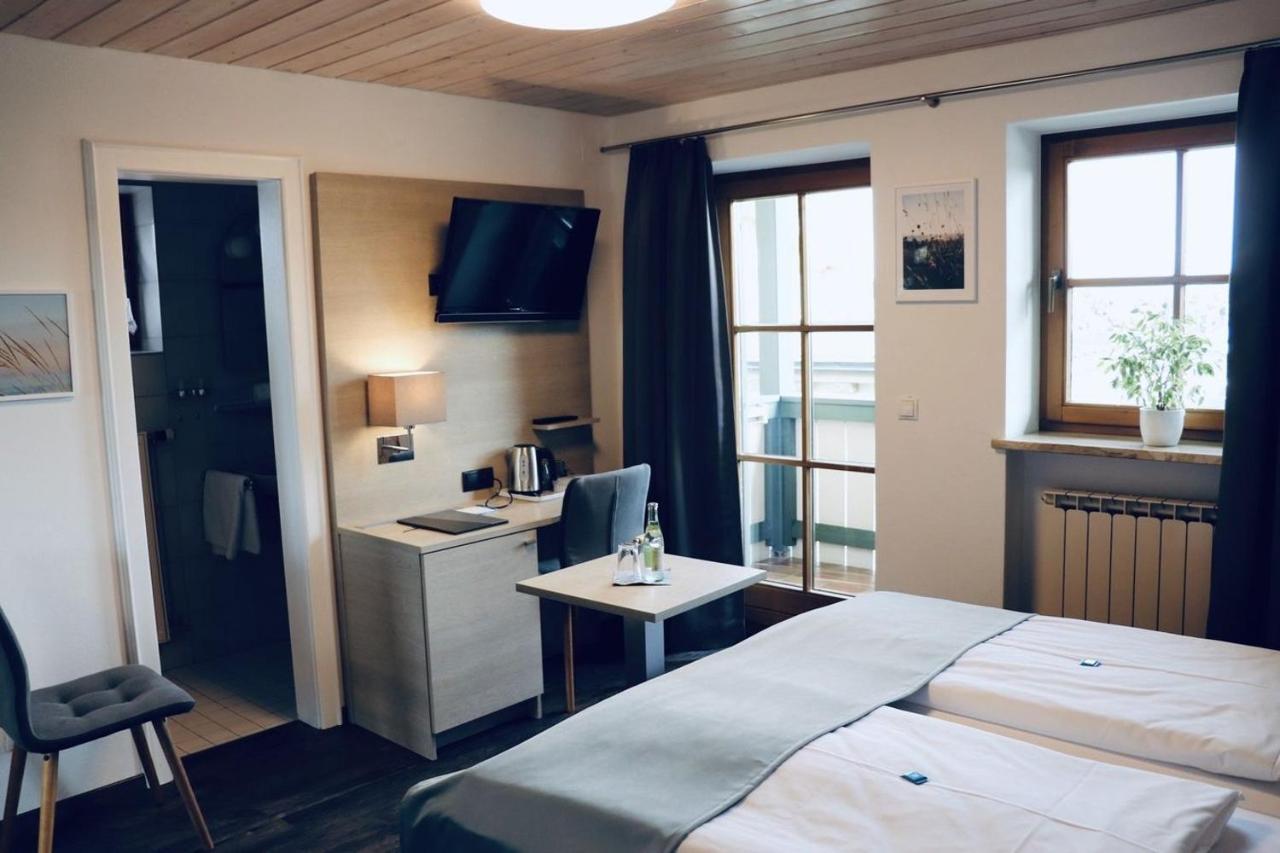 Hotel Garni Moewe Am See Prien am Chiemsee Esterno foto